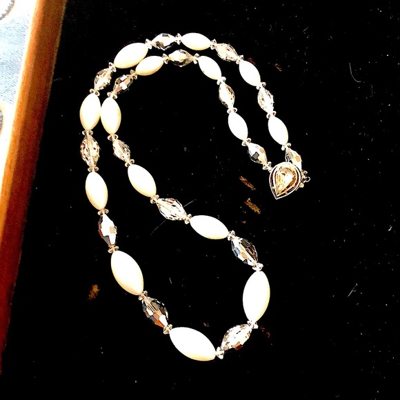 Vintage Jewelry - 1960’s Necklace